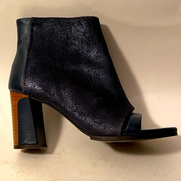 Finery London Open Toe Navy Wet Metallic Leather Booties Block High Heels 38/7.5 - Picture 2 of 9